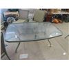 Image 2 : Patio Table & 4 Chairs