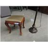 Image 2 : Floor Lamp & Ottoman