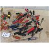 Image 2 : Over 80 Screwdrivers