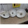 Image 2 : 3 Porc Light Fixtures 18"