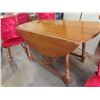 Image 2 : (IR) Vilas Maple Dropleaf Table & 4 Chairs 29" x 50" x 24" - Opens up to 50"