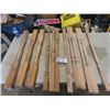 Image 1 : 12 Stair Case Spindles 32" - 36"