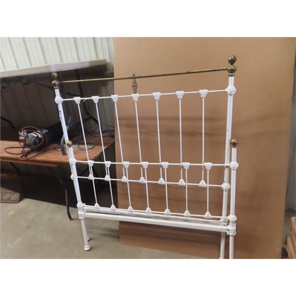 Wroght Iron Bed w Brass Top