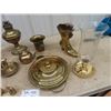 Image 2 : (IR) Brass Kettle, Aladdin Lamp, Ornaments Plus More!