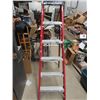 Image 2 : Fibreglass Step Ladder 6'