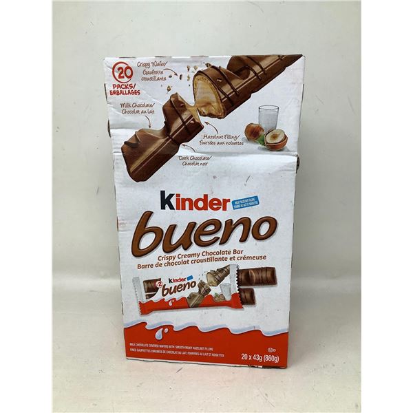 Case lot of Kinder Bueno chocolate bars 20 x 43g
