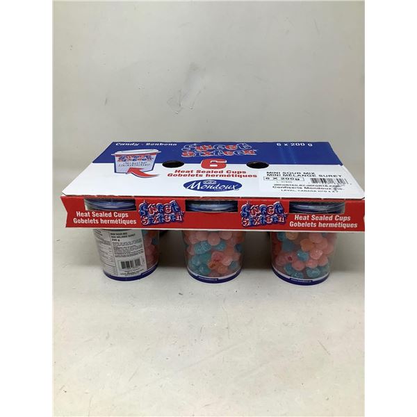 Case lot of Mondoux Sour Mix Gummies 6 x 200g