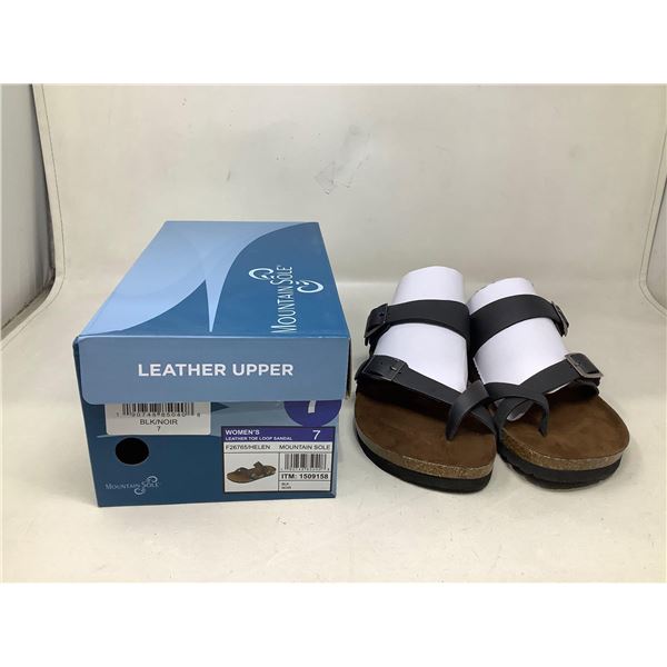 Mountain Sole Womens Leather toe loop sandal size 7