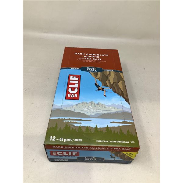 Cliff Bars Dark Chocolate Almond 12 x 63g