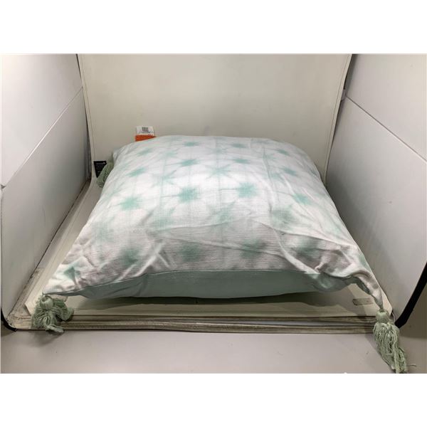 NEW Overstuffed toss pillow with tassles