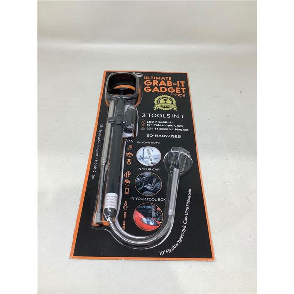Ultimate Grab it Gadget 3 in 1 telescopic LED grabing tool