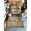 Image 2 : Leather Manual Reclining Sofa Chair