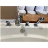 Image 2 : NEW Floor Model Acrylic Bathtub (35 1/in x 65 1/2in)