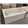 Image 2 : NEW Floor Model Valley Tub (30in x 60in)