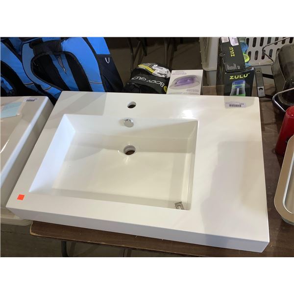 Porcelain Sink (19 1/2in x 29in)