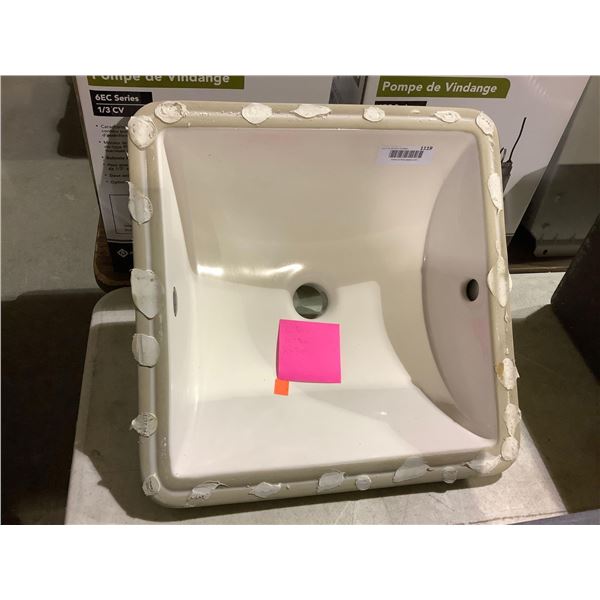 American Standard Porcelain Sink (16 1/2in x 16in)