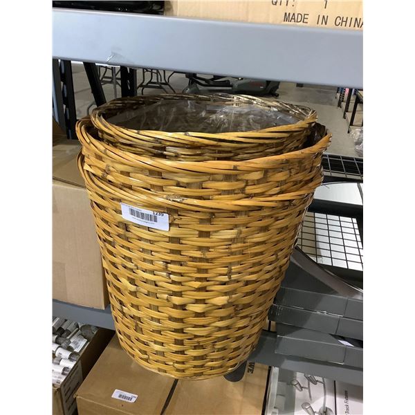 Lot of 3 wicker tote Bins