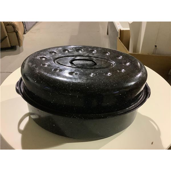 Large Oval Roaster