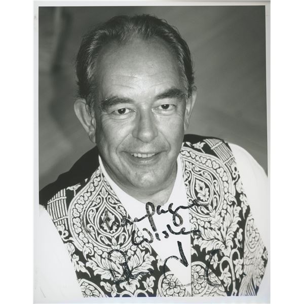 Robin Leach signed photo