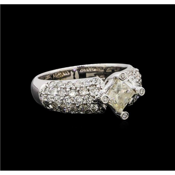 14KT White Gold 1.93 ctw Diamond Ring