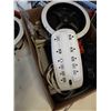 Image 8 : 2 SONANCE SPEAKERS, POWER BAR, ELECTRONICS, GLOVES