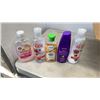 Image 2 : BOX OF BEAUTY SUPPLIES