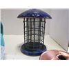 Image 5 : PORCELAIN BIRD FEEDER WITH CERAMIC JUG AND CANDLE TRANSPORTER