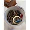 Image 8 : 2 JEWELLERY BOXES AND BOX OF JEWELLERY