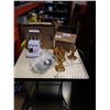 Image 1 : SINGER TINY SERGER MACHINE AND BOX OF WALL MOUNT TOWEL RACKS