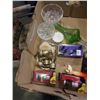Image 2 : Box of collectibles