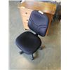 Image 1 : BLACK ROLLING GAS LIFT OFFICE CHAIR
