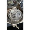 Image 2 : SILVER PALTE AND PINWHEEL CRYSTAL CREAM AND SUGAR