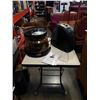 Image 1 : Nuwave infrared air fryer and honeywell humidifier both working