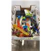 Image 2 : HOT WHEELS MUTLILEVEL PARKING GARAGE WITH BATTLE BOT TOYS AND MARBLE GAME