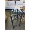 Image 3 : 2 PLANTER STANDS AND ARTIFICIAL PLANT