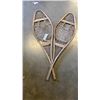 Image 1 : VINTAGE LEATHER AND WOOD SNOWSHOES