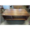 Image 1 : TEAK COFFEE TABLE