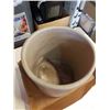 Image 2 : MEDALTA #3 CROCK
