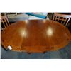 Image 11 : ROUND PEDESTAL DINING TABLE WITH LEAF AND 2 CHAIRS