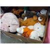 Image 2 : LOT OF STUFFED ANIMALS, GIANT LAMB AND BEAN BAG CHAIRS