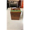 Image 2 : 2 metal planters with set of 4 wood canisters with lids