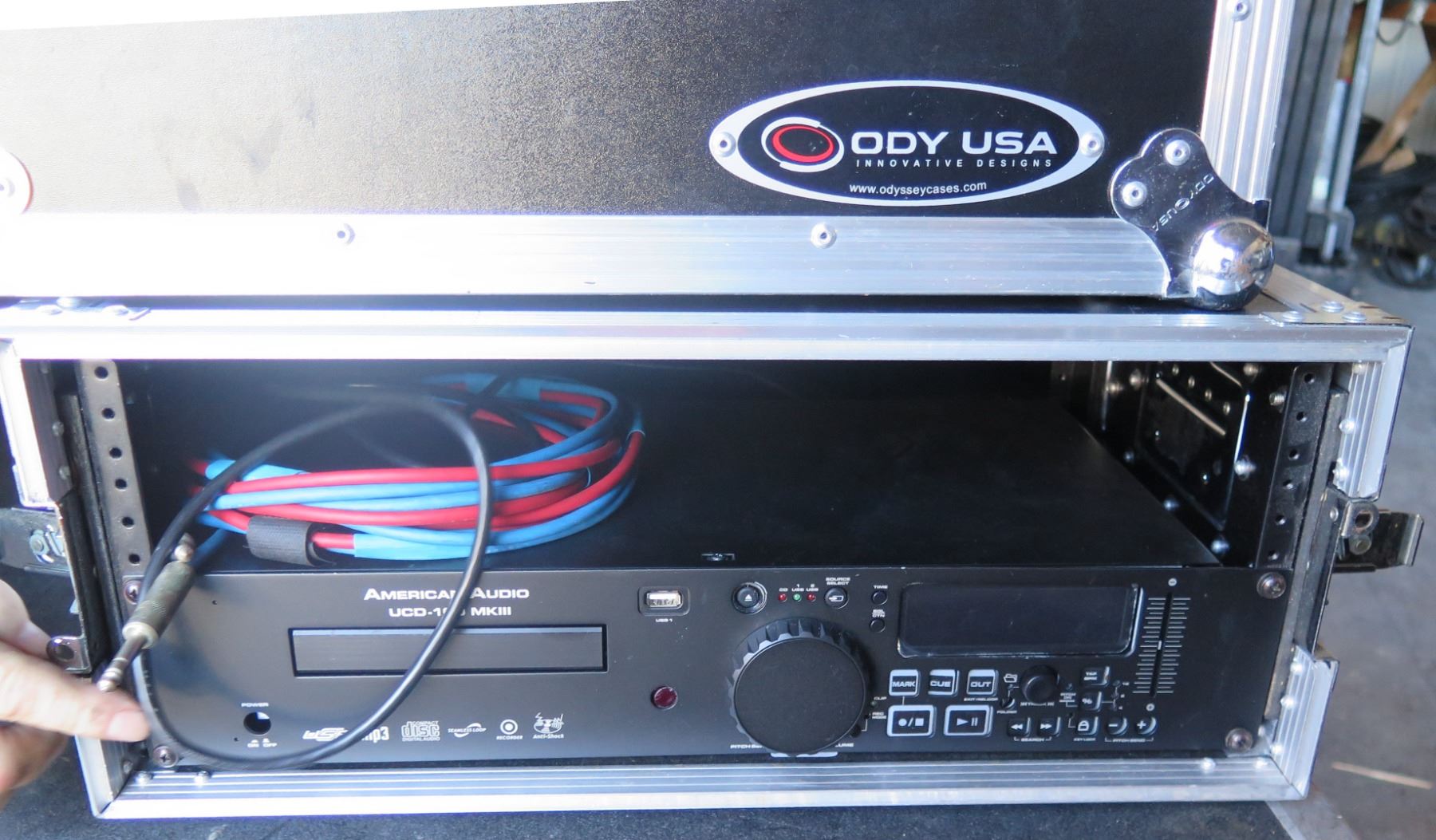 American Audio UCD-100, Rackmount CD Player w/ Pitch Control - In Rack