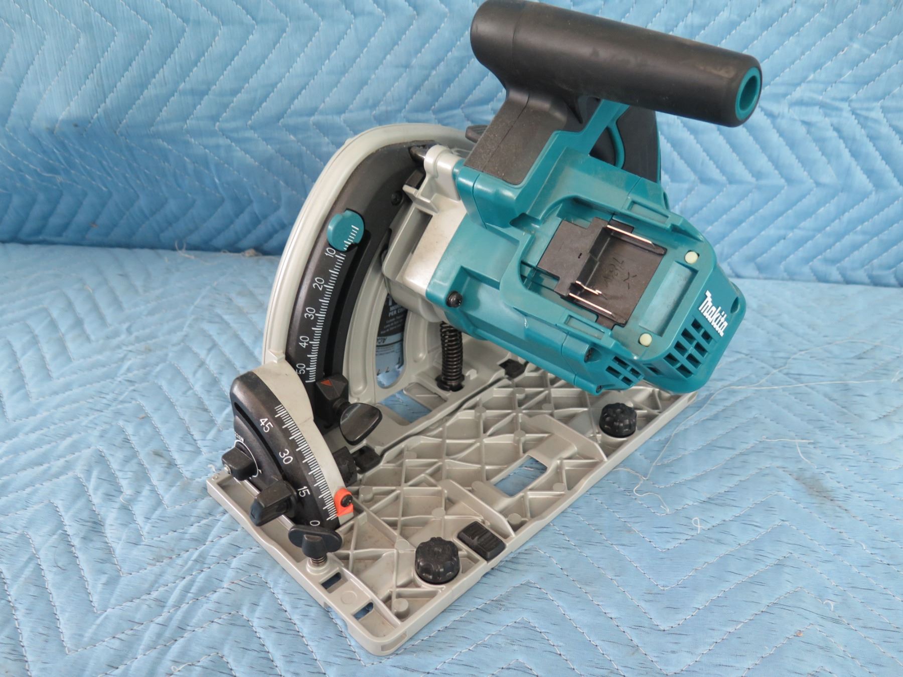 Makita XPS01