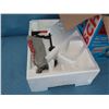 Image 2 : Bosch 3924 Cordless Compound Miter Saw 10" 24V New in Box