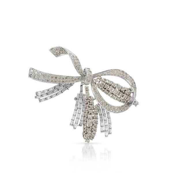 Natural 5.52 CTW Diamond & Baguette Brooch 18K White Gold - REF-599N4Y