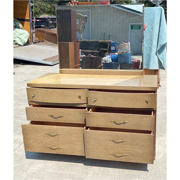 MID-CENTURY MODERN BASSETT FURNITURE INDUSTRIES SIX DRAWER DRESSER WITH MIRROR MID-CENTURY MODERN BASSETT FURNITURE INDUSTRIES SIX DRAWER DRESSER WITH MIRROR