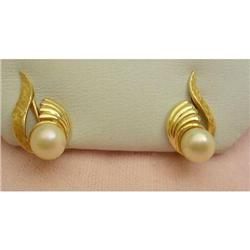 Screw Back Pearl Earrings in 14K YG #1969751