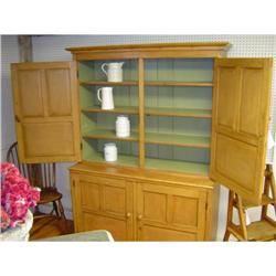 4 door English cupboard #1991443