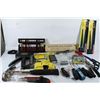 Image 1 : TRAY OF ASSORTED TOOLS