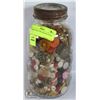 Image 1 : LARGE JAR OF VINTAGE BUTTONS